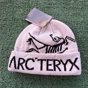 Arc'teryx White Beanie
